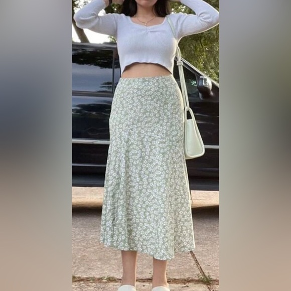 SHEIN floral print skirt - Picture 2 of 2